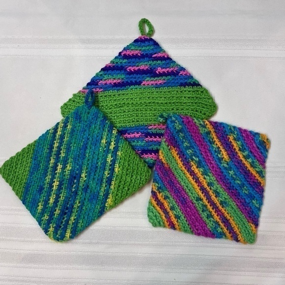 Hand Crafted Crochet Hot Pad Pot Holders Set of 3‎ NEW - Picture 2 of 7